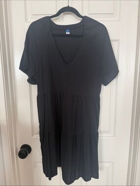 Women’s old navy black dress Large